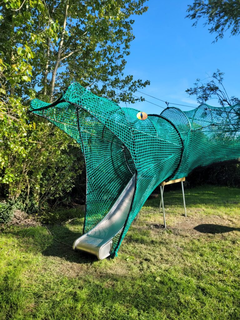 giant net trampoline snake TrampÔforest