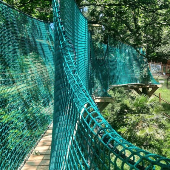 SUSPENDED WALKWAY AT LES TERRES DE NATAÉ PARK